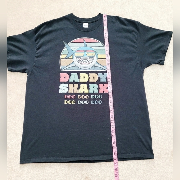 BABY SHARK Men's Daddy Shark Doo Doo Doo T-shirt BLACK 100% Cotton Size 2XL - Picture 7 of 9